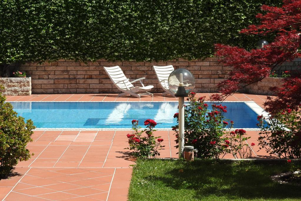 Villa Fiori Малчезине Екстериор снимка