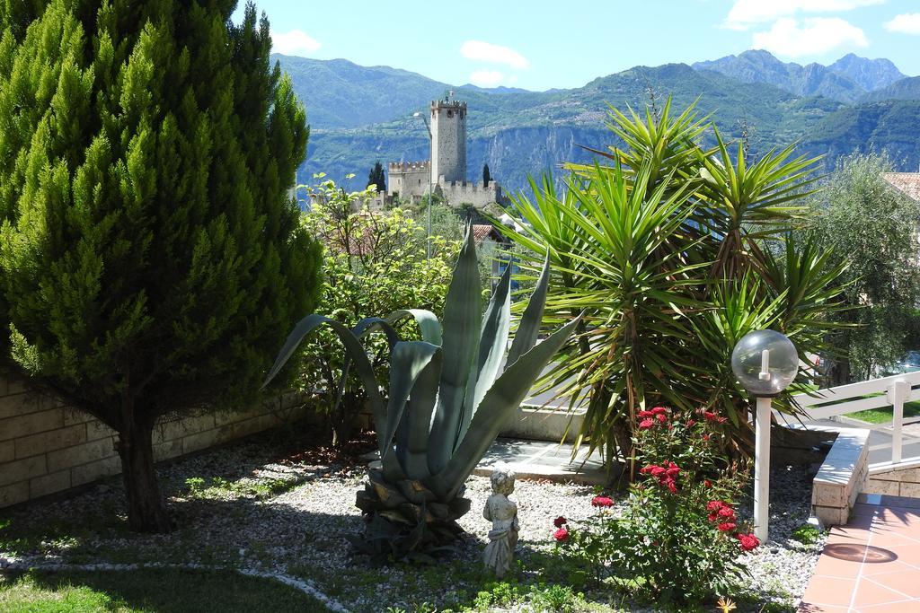 Villa Fiori Малчезине Екстериор снимка