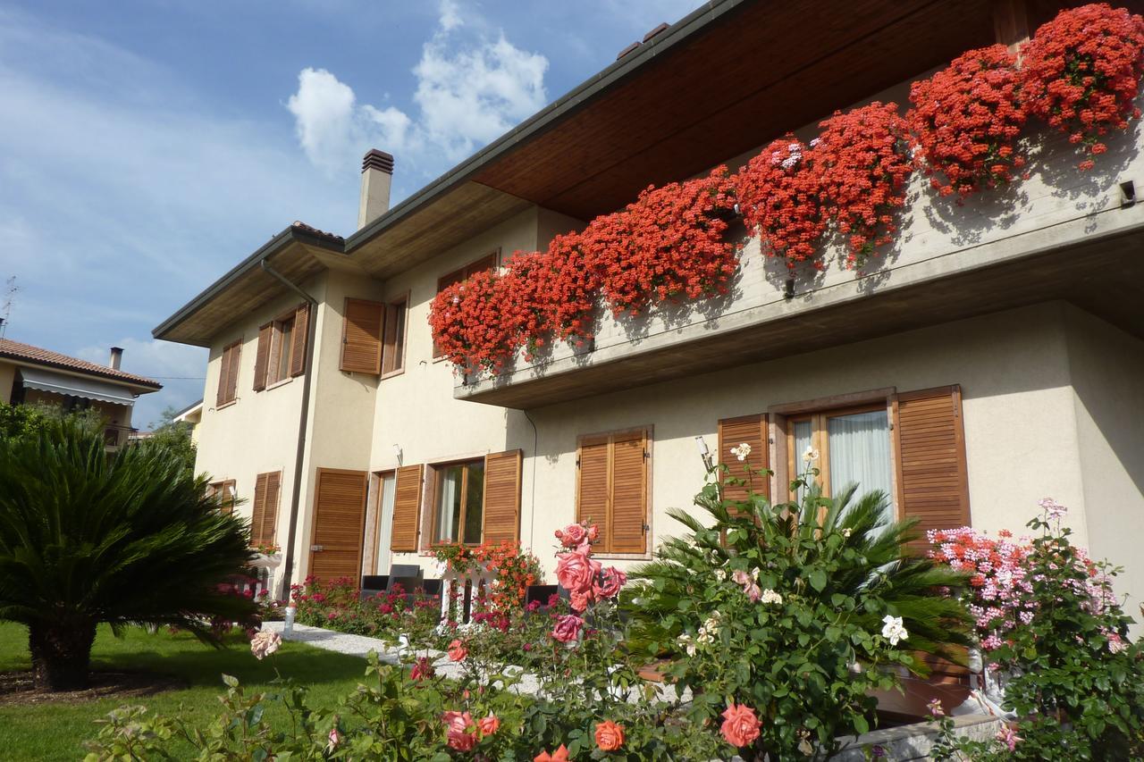 Villa Fiori Малчезине Екстериор снимка